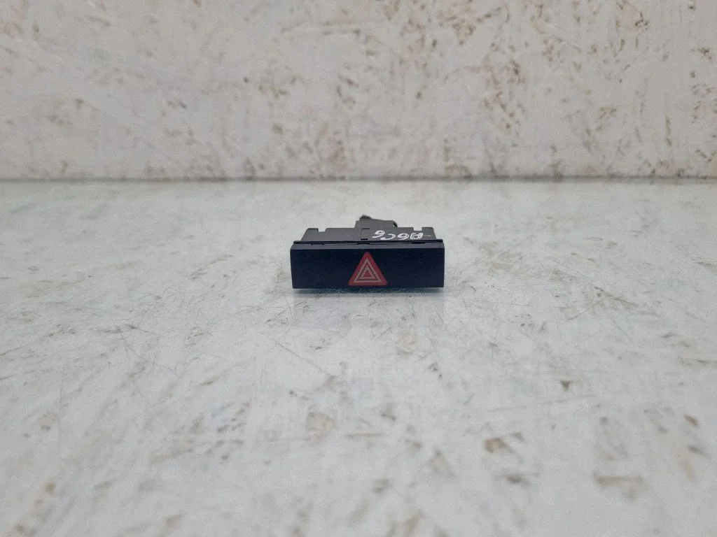Hazard light switch – Audi A6 Allroad C6 (2006-2011)