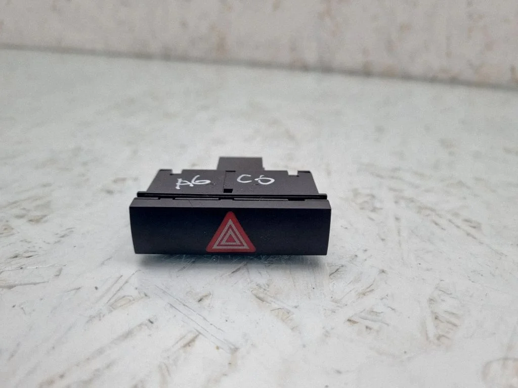 Hazard light switch – Audi A6 Allroad C6 (2006-2011)