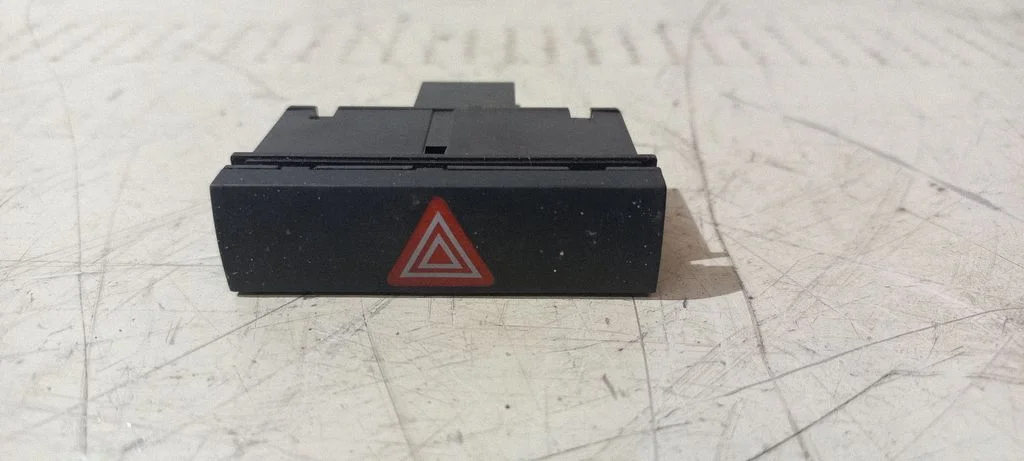 Hazard light switch – Audi A6 Allroad C6 (2006-2011)