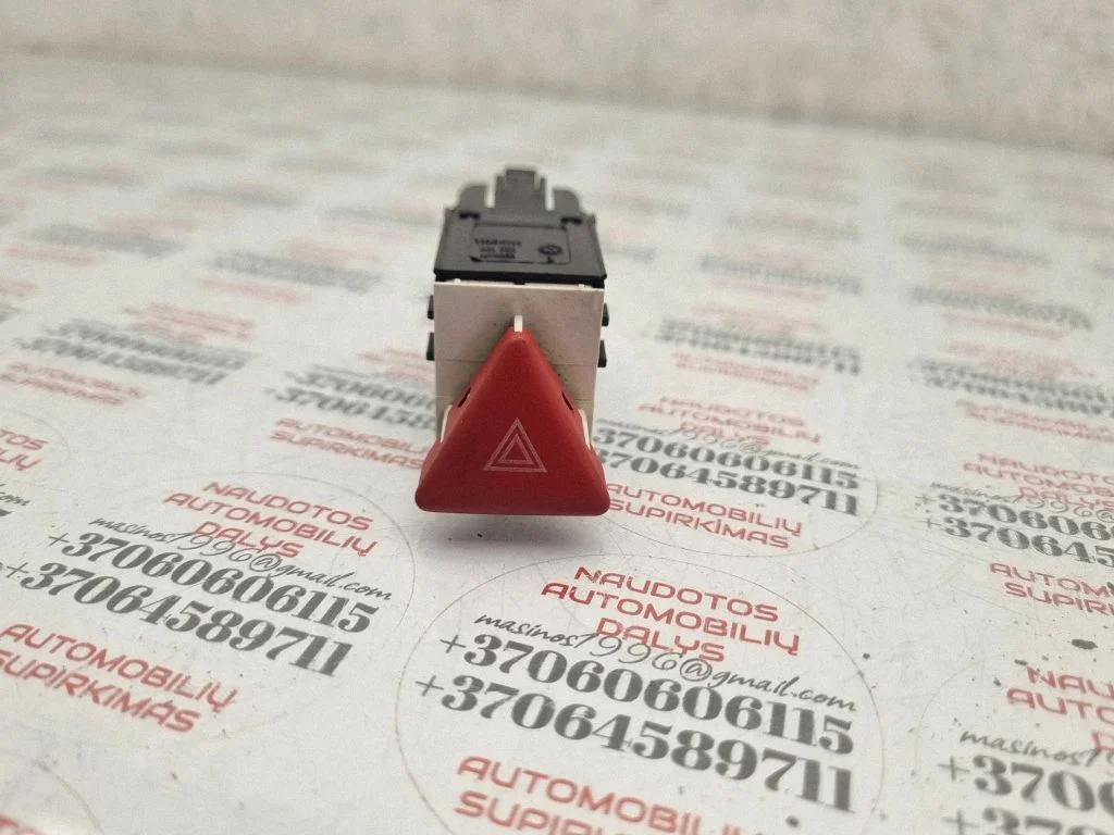 Włącznik świateł awaryjnych 3C0953509A