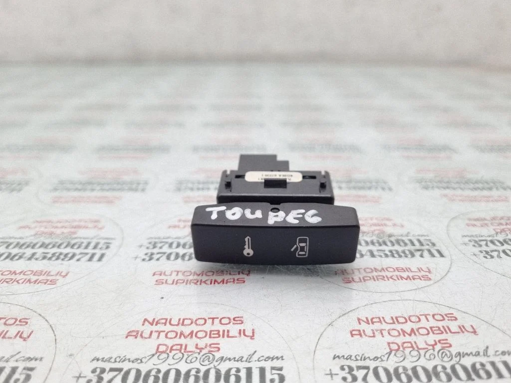 Central locking switch button – Volkswagen Touareg I (2002-2010)