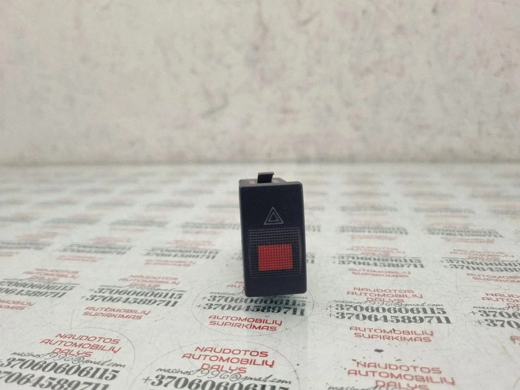 Hazard light switch – Audi A4 S4 B6 8E 8H (2001-2005)