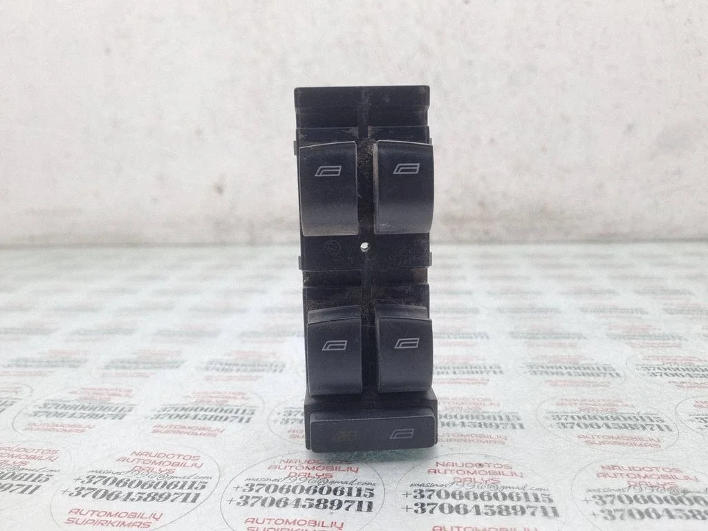 Przełącznik szyb elektrycznych 4B0959851