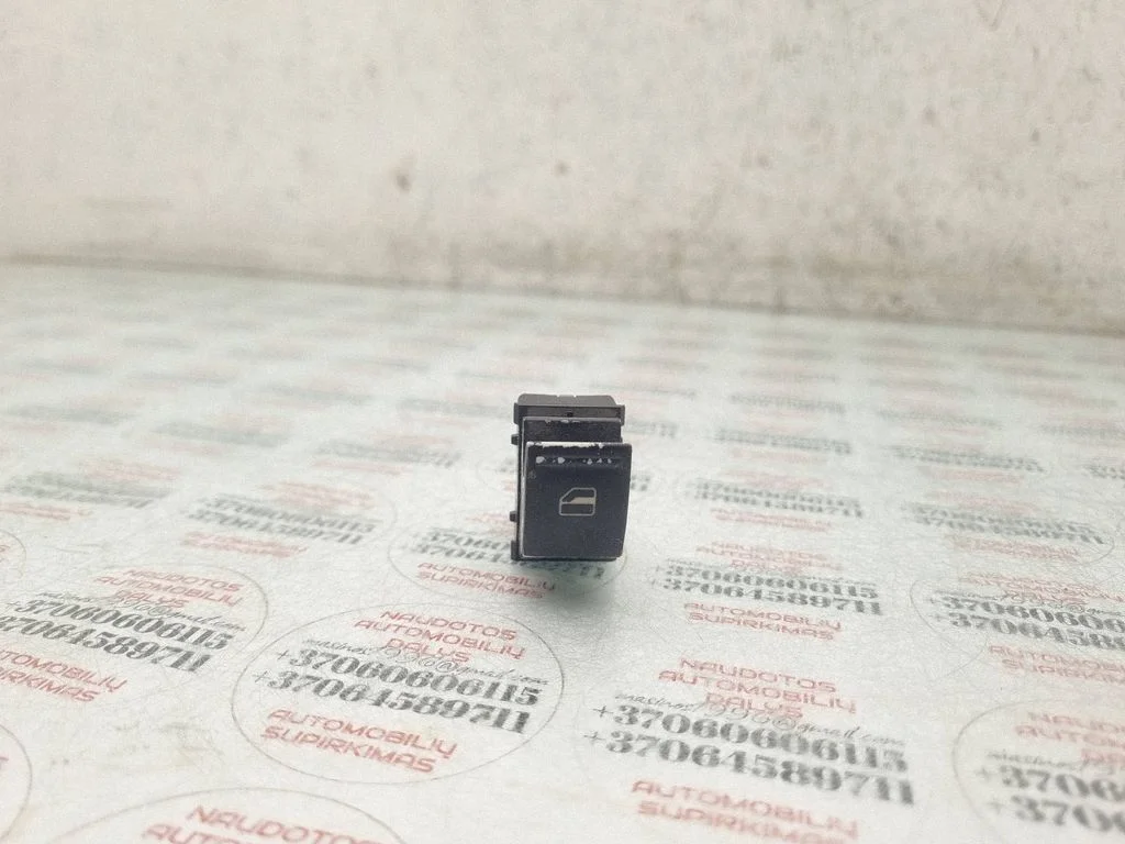 Elektrisko logu slēdzis 1F0959855