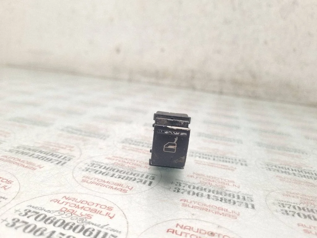 Elektrisko logu slēdzis 1F0959855