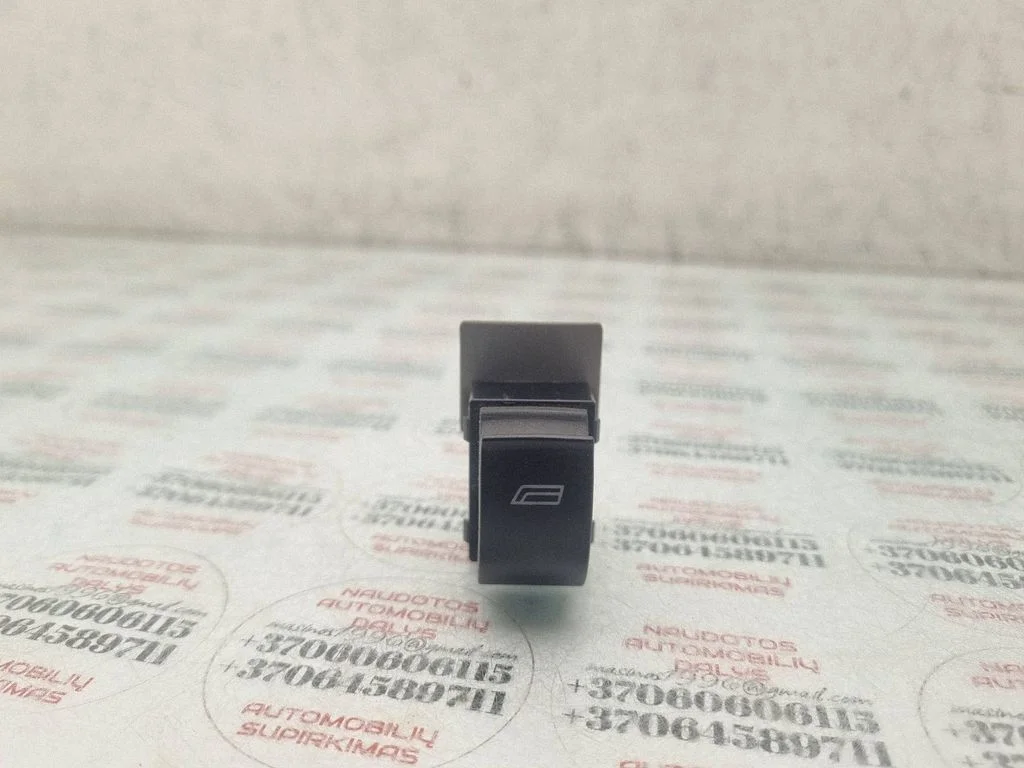 Elektrisko logu slēdzis 4B0959855