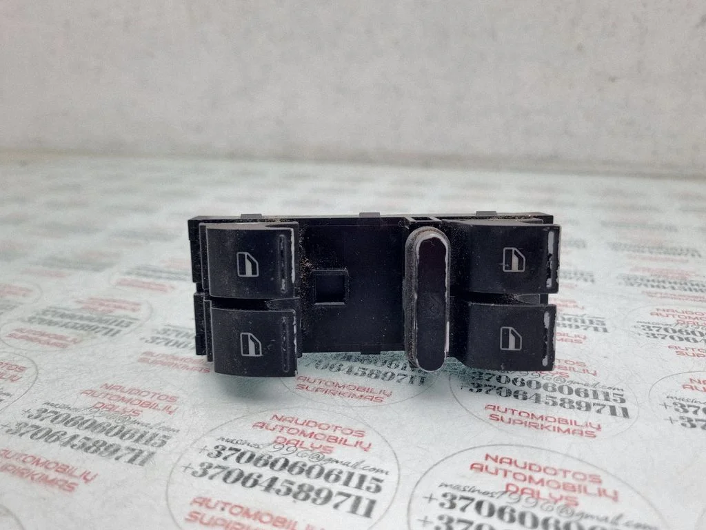 Elektrisko logu slēdzis 1K4959857
