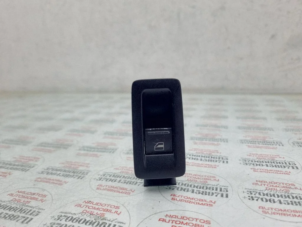 Elektrisko logu slēdzis 1F0959855