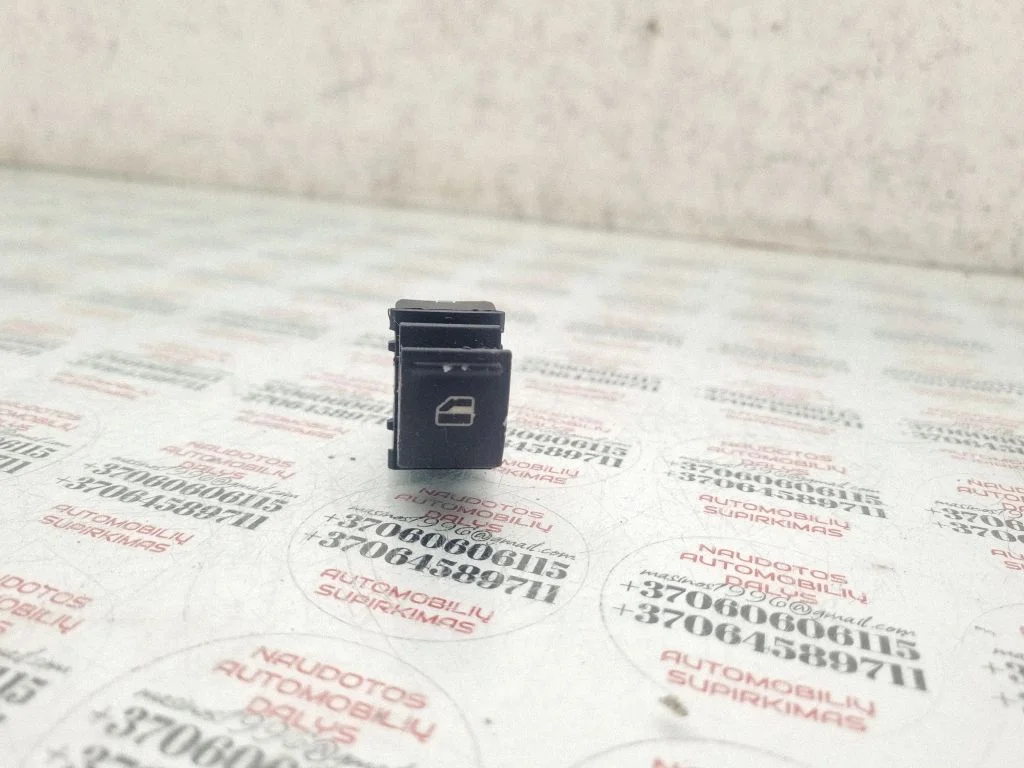 Elektrisko logu slēdzis 1F0959855