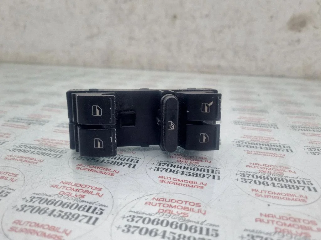 Elektrisko logu slēdzis 1K4959857