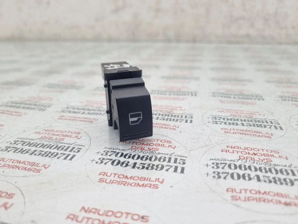 Electric window control switch – Volkswagen Passat CC (2008-2016)