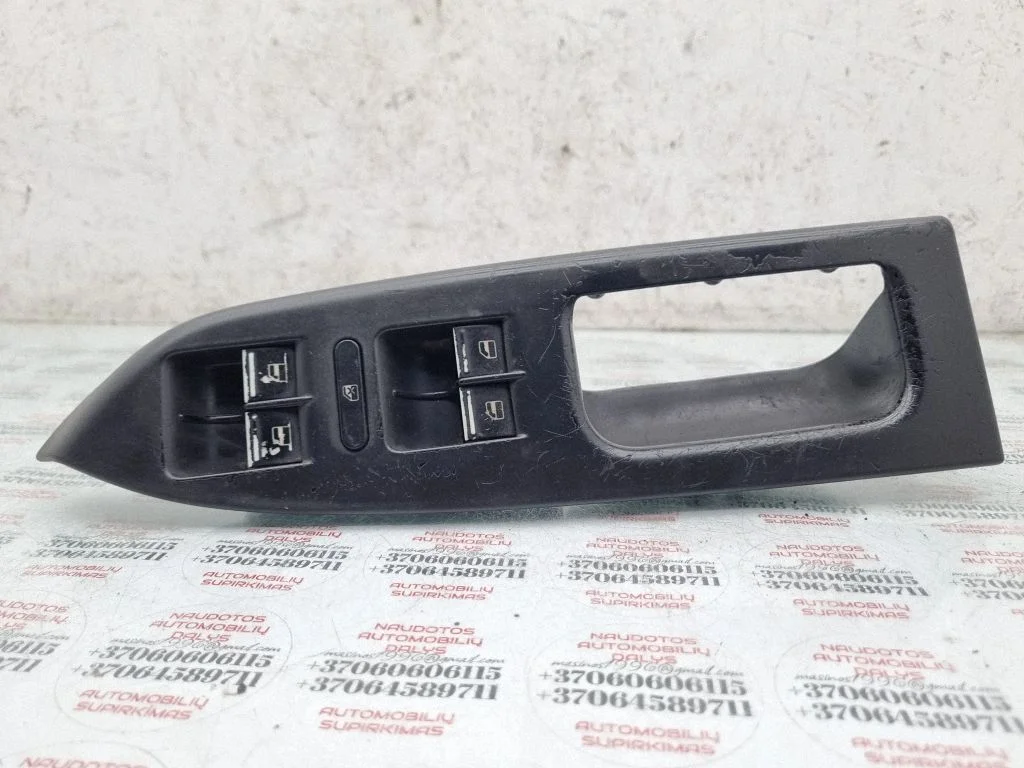 Electric window control switch – Volkswagen Touran I (2003-2010)