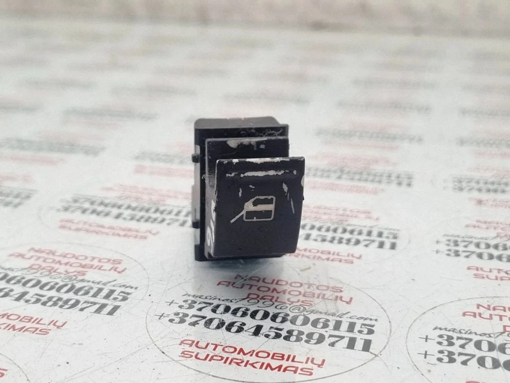 Elektrisko logu slēdzis 1F0959855