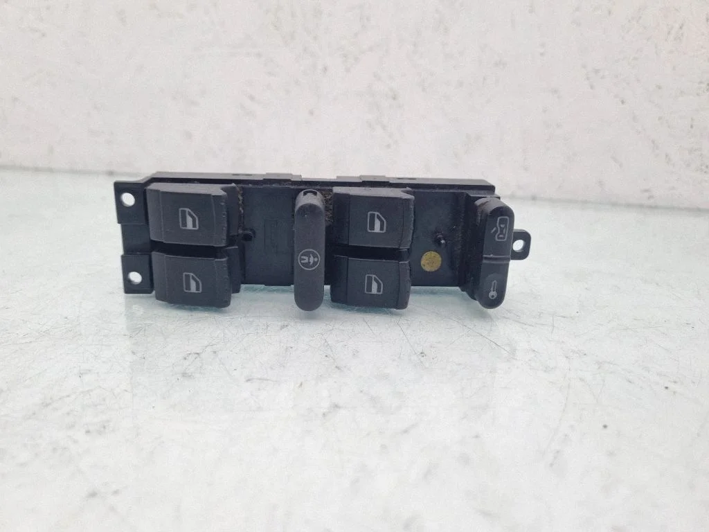 Electric window control switch – Volkswagen Golf IV (1998-2005)