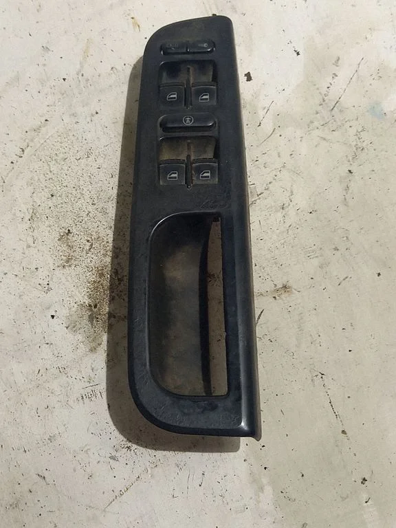 Elektrisko logu slēdzis 1J4959857