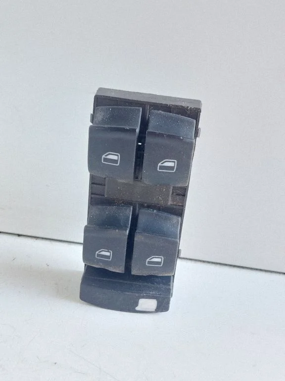 Electric window control switch – Audi A6 Allroad C6 (2006-2011)