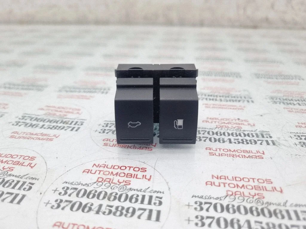 Fuel tank opening switch – Volkswagen Touareg I (2002-2010)