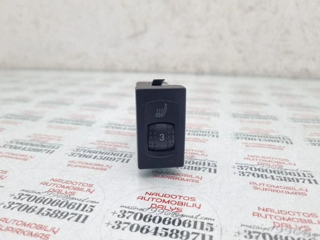 Seat heating switch – Volkswagen Passat B5.5 (2001-2005)