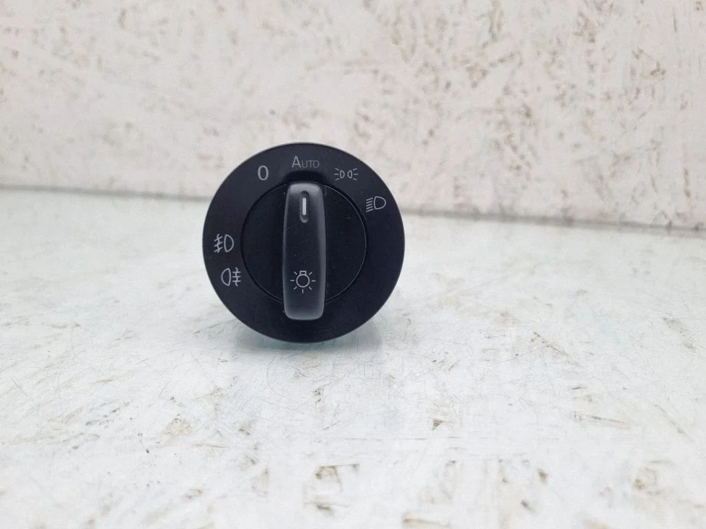 Light switch 1K0941431AS