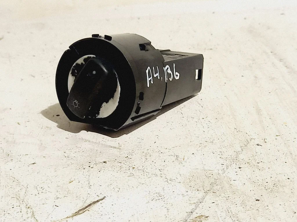 Light switch 8E0941531A