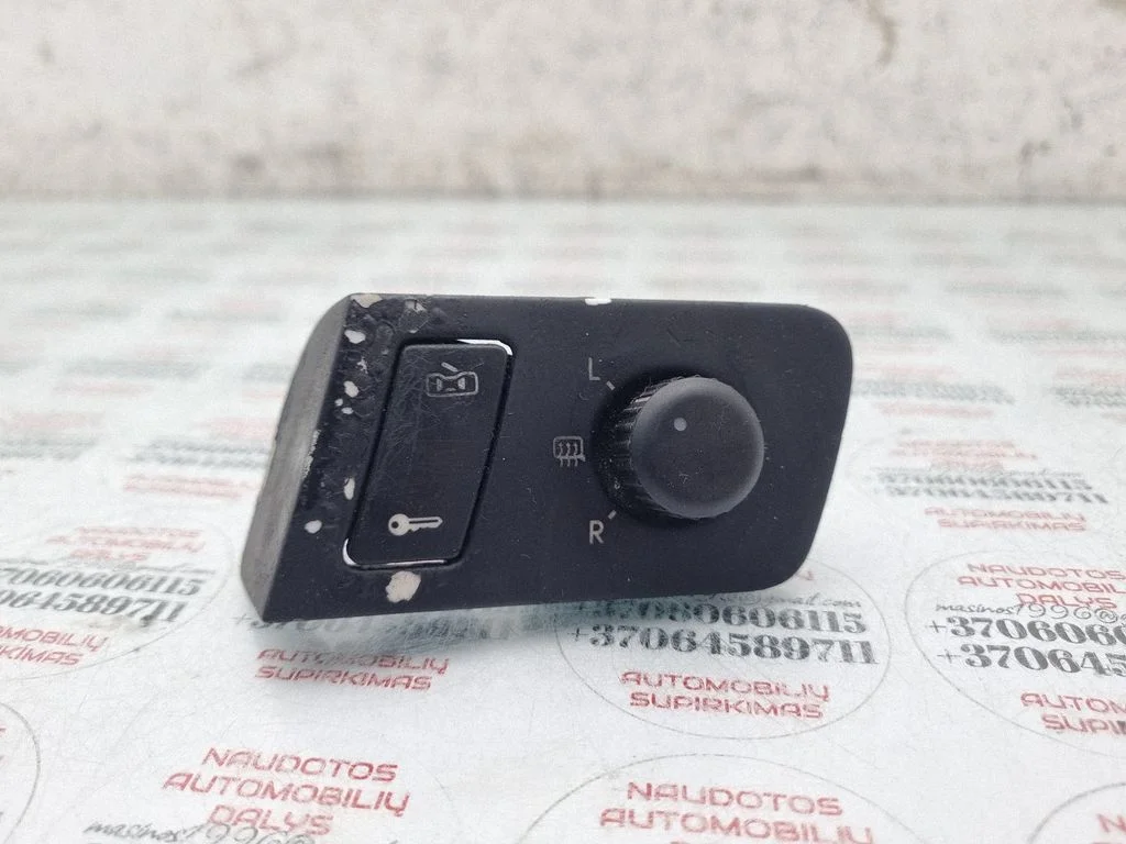 Wing mirror switch 1T1959552