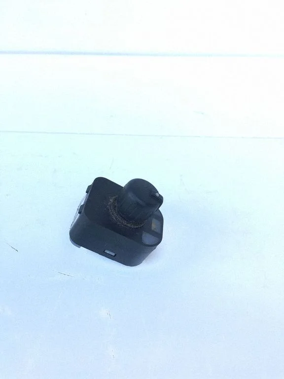 Wing mirror switch – Audi A4 S4 B6 8E 8H (2001-2005)