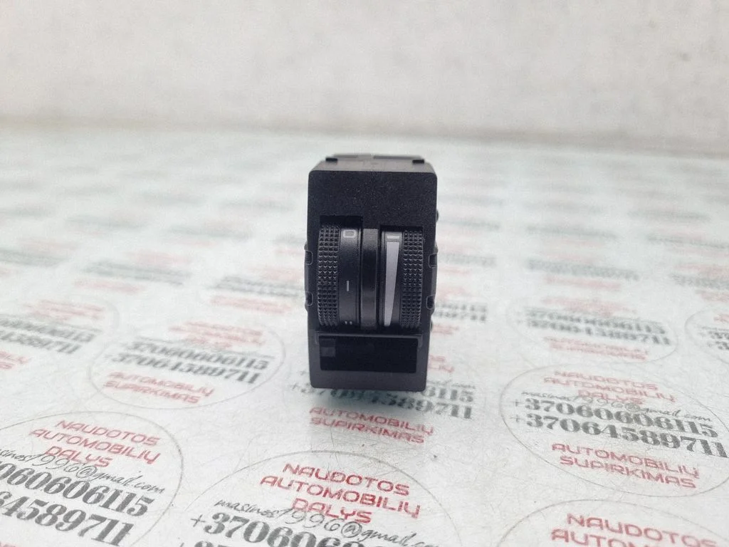 Headlight level height control switch – Seat Toledo II (1M) (1998-2006)