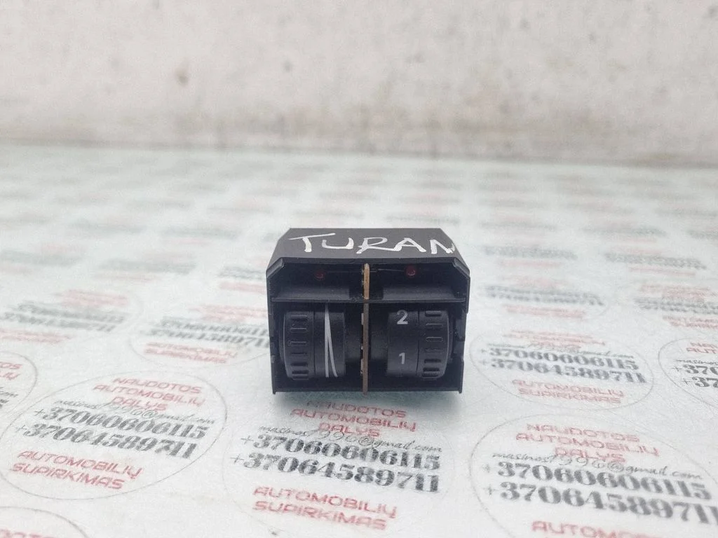 Headlight level height control switch – Volkswagen Touran I (2003-2010)