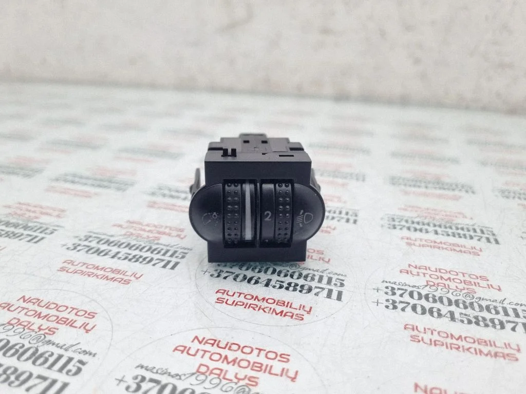 Headlight level height control switch – Volkswagen Passat B5 (1997-2000)