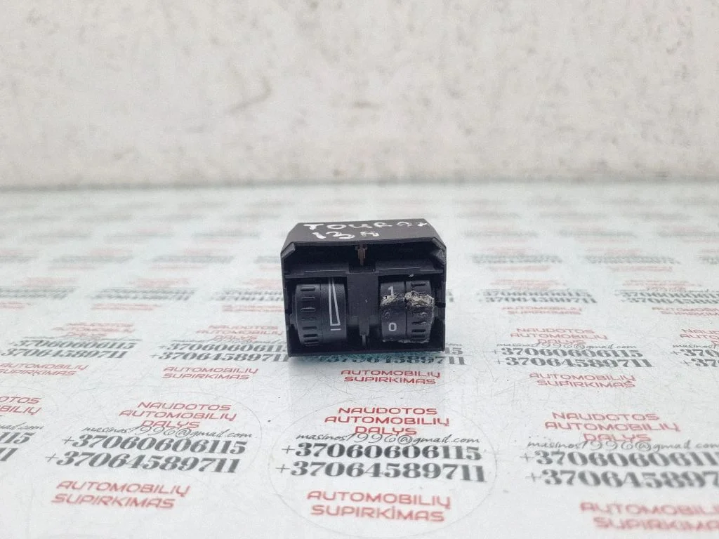 Headlight level height control switch – Volkswagen Touran II (2010-2016)