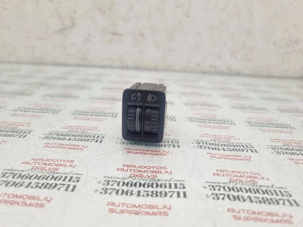 Headlight level height control switch – Volkswagen Passat CC (2008-2016)