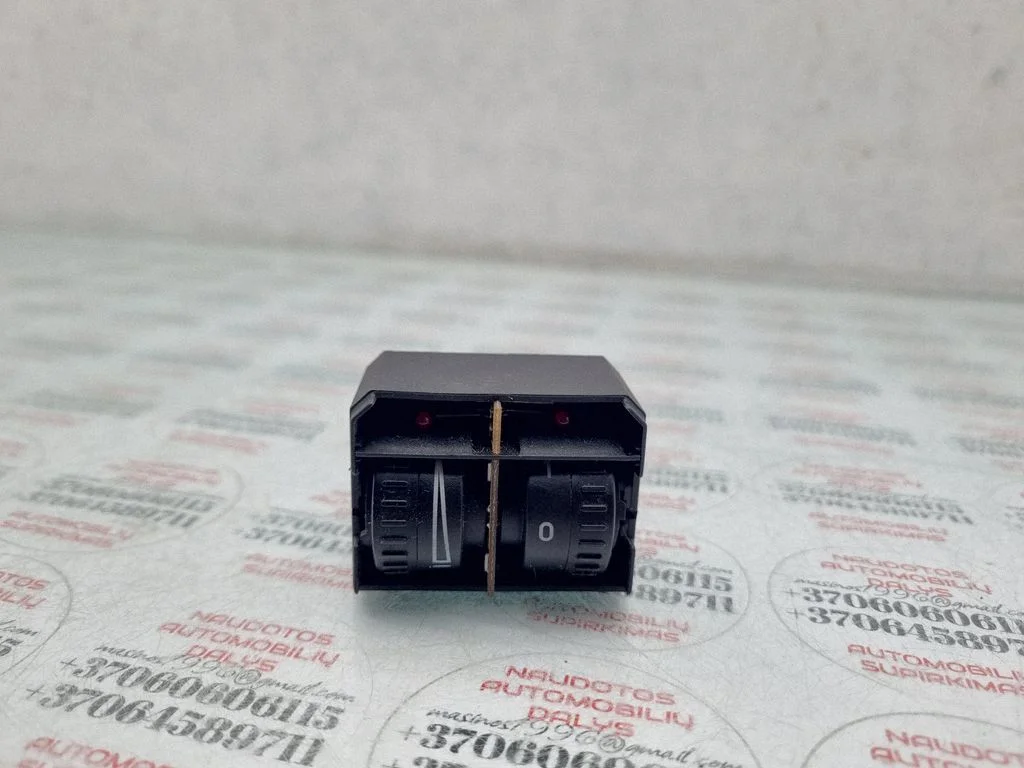 Headlight level height control switch – Volkswagen Touran I (2003-2010)