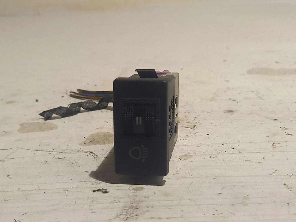 Headlight level height control switch – Audi A4 S4 B5 8D (1994-1999)