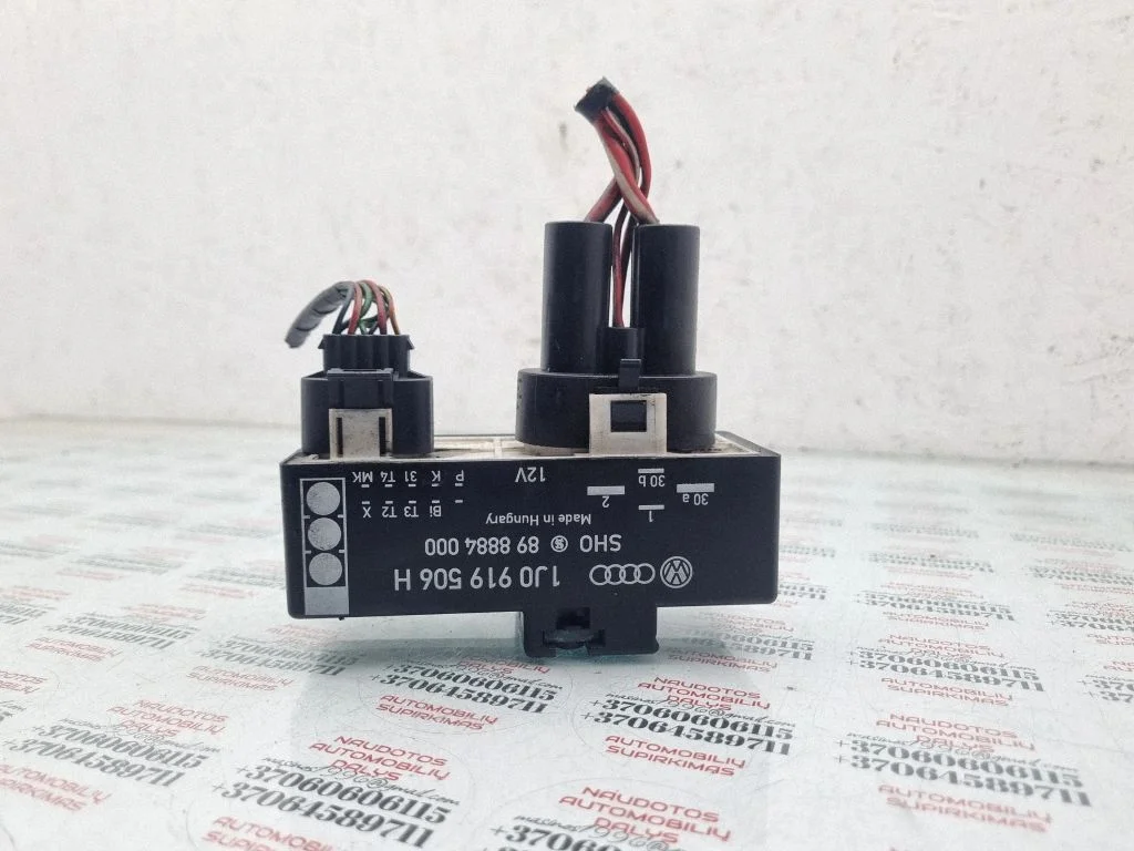 Coolant fan relay – Volkswagen Golf IV (1998-2005)