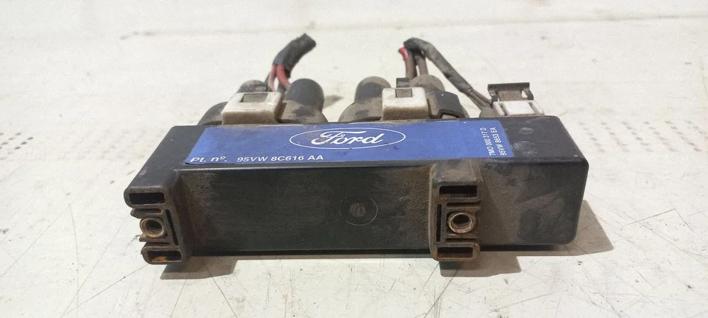 Coolant fan relay – Ford Galaxy (1995-2000)