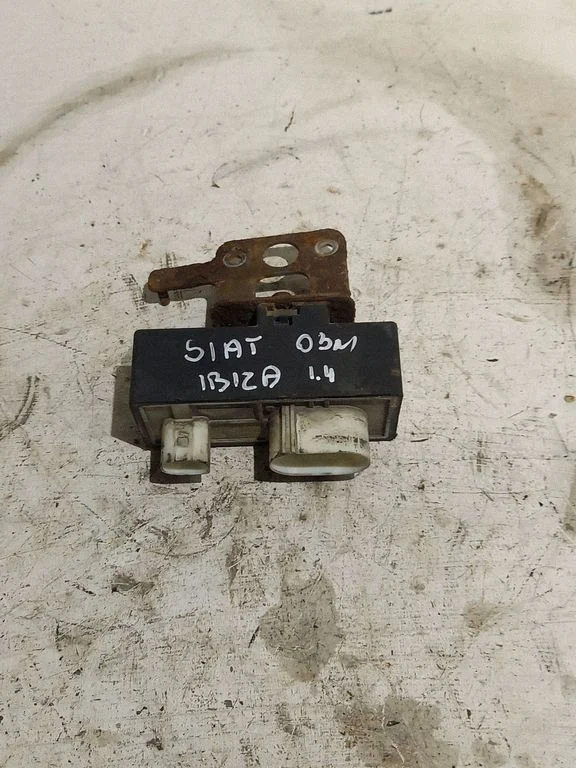 Coolant fan relay – Seat Ibiza III (6L) (2002-2008)