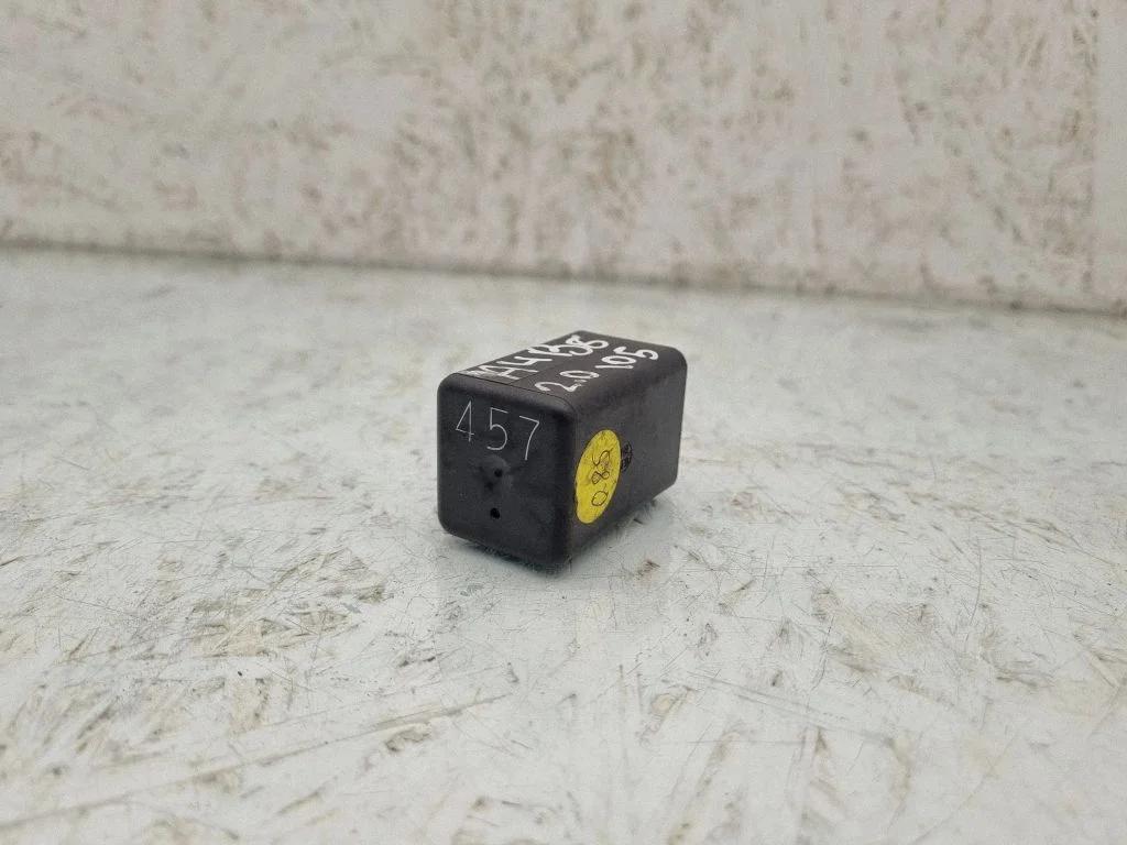 Glow plug pre-heat relay – Audi A4 Allroad B8 (2008-2016)