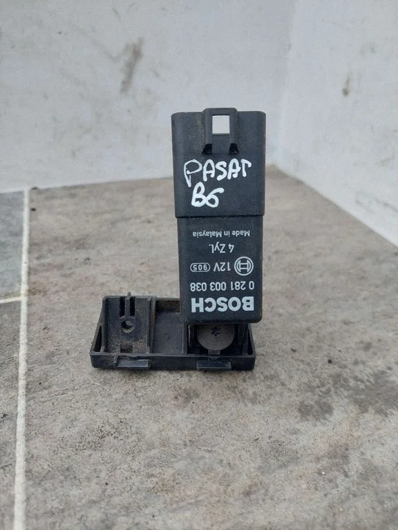 Glow plug pre-heat relay – Volkswagen Passat B6 (2005-2010)
