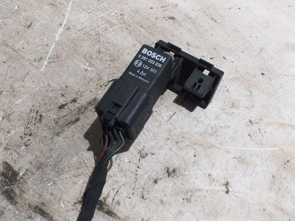 Glow plug pre-heat relay – Volkswagen Passat CC (2008-2016)