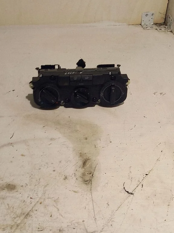 Climate control unit 1CF747309
