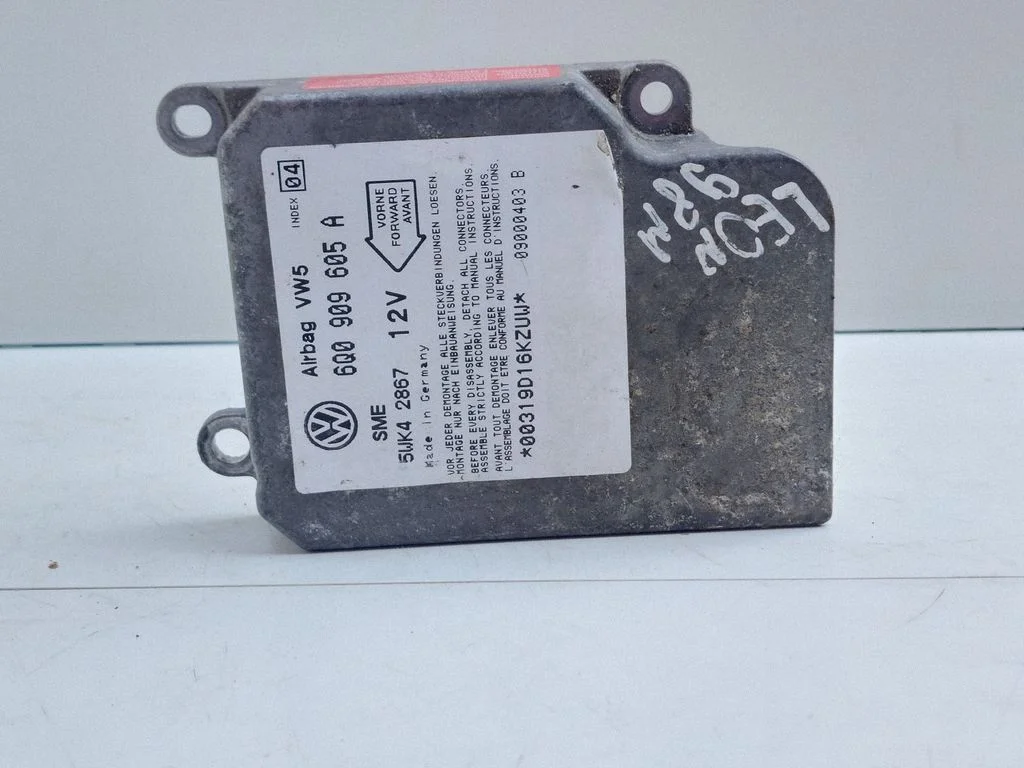 Airbag control unit/module 6Q0909605A