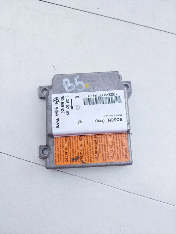 Drošības spilvenu vadības bloks 3B0959655