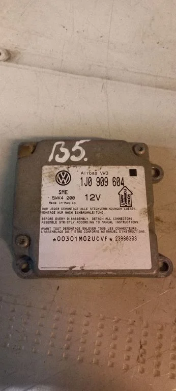Drošības spilvenu vadības bloks 1J0909604