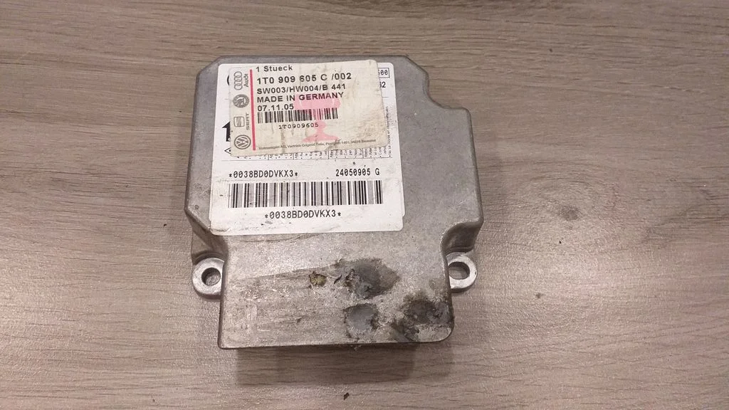 Airbag control unit/module 1T0909605C