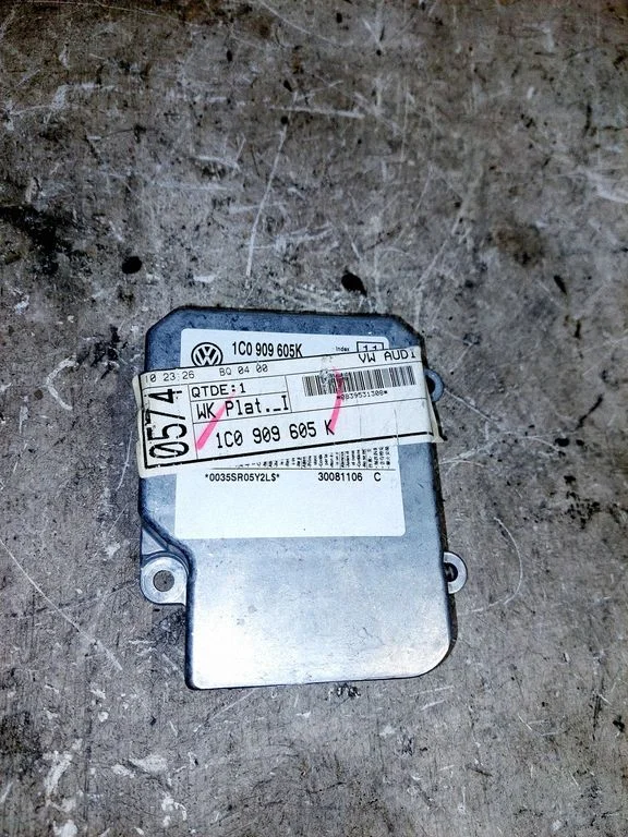 Airbag control unit/module 1C0909605K