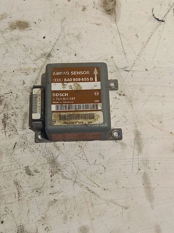 Drošības spilvenu vadības bloks 8A0959655B