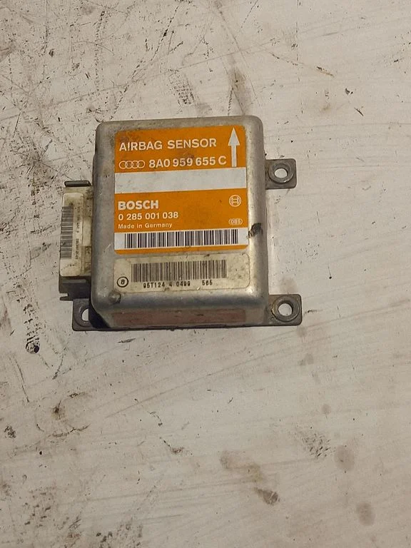 Drošības spilvenu vadības bloks 8A0959655C