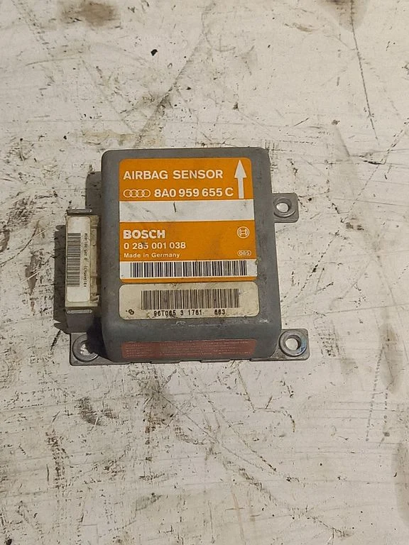 Drošības spilvenu vadības bloks 8A0959655C