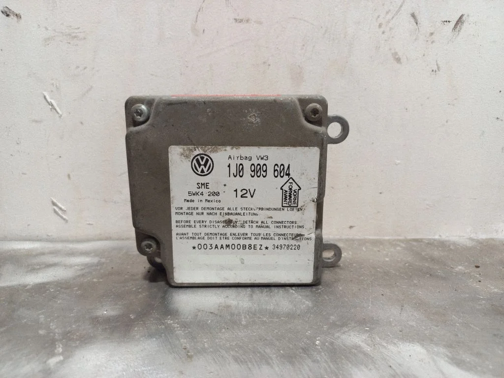 Drošības spilvenu vadības bloks 1J0909604