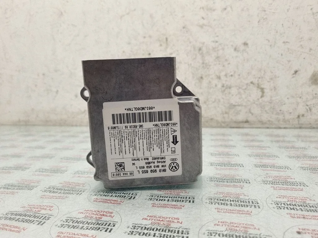 Drošības spilvenu vadības bloks 8K0959655L